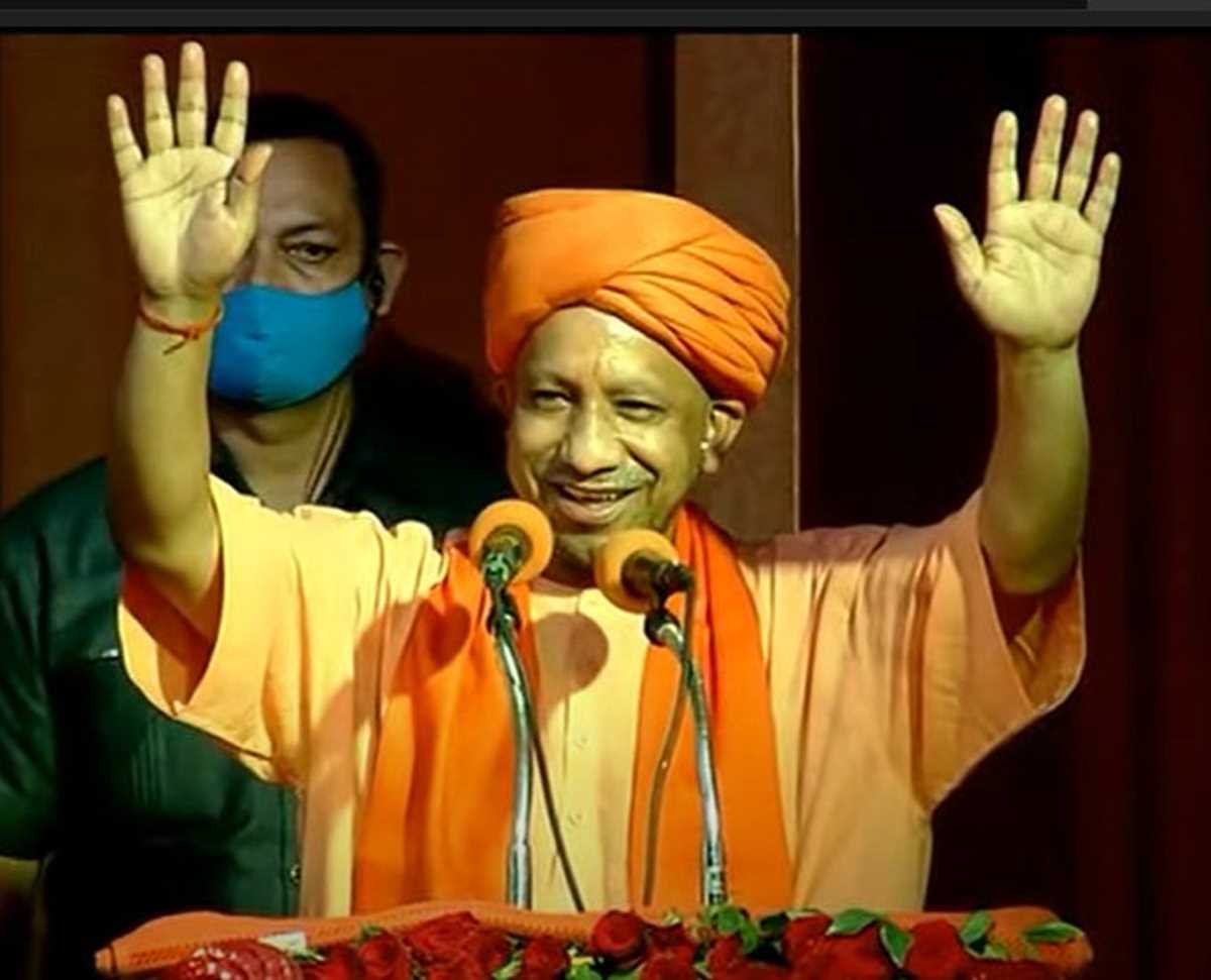 काेरोना जनित सावधानियां बरतते हुए मनाएं दीपावली का पर्व : योगी